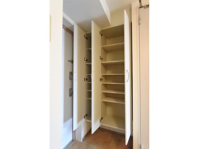  グランドハイツ末広311