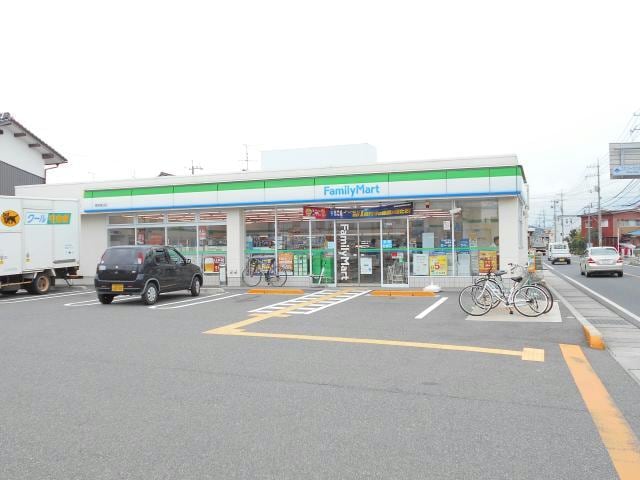 ファミリーマート鳥取湖山店(コンビニ)まで2285m シュプレイム　A