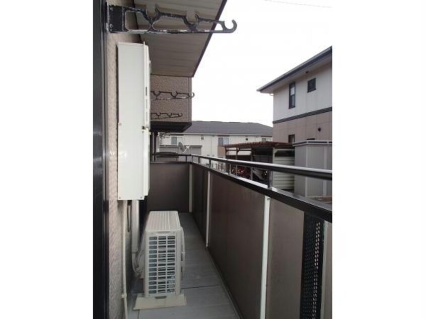  ハイカムール米原　A棟