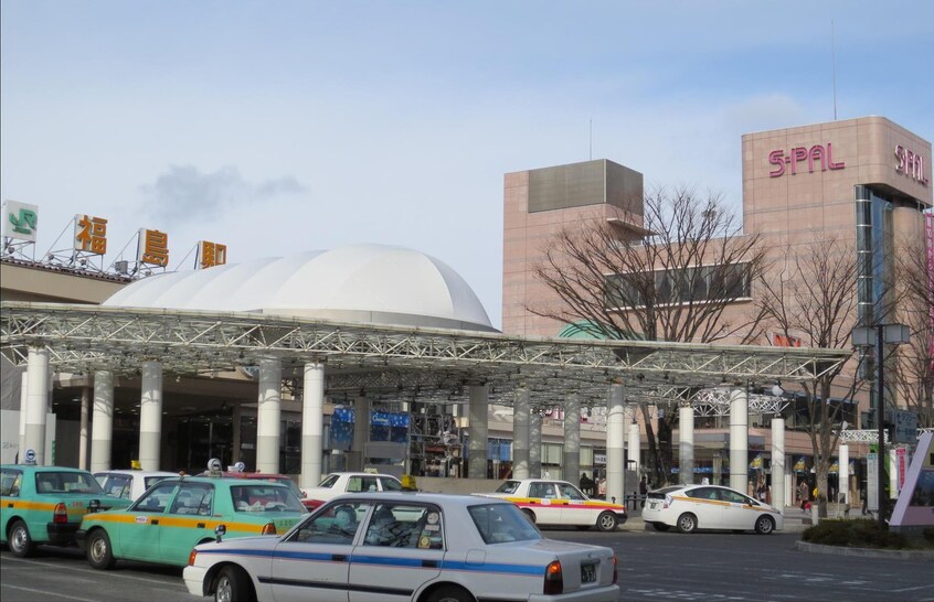 福島駅東口まで779m サンファスト福島