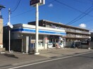 ローソン福島渡利店(コンビニ)まで808m 加藤貸家（小倉寺大平山16-7）