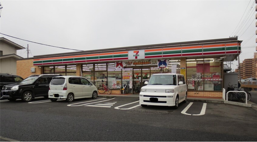 セブンイレブン福島天神町店(コンビニ)まで323m イトーピアそねだ