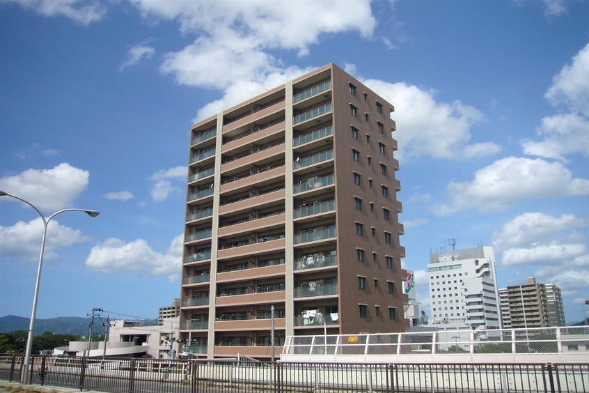  リアルスウィート福島駅前