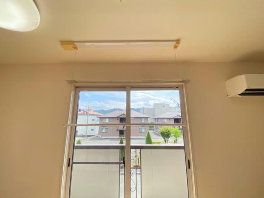 室内物干し ルミエール・ヴィラA