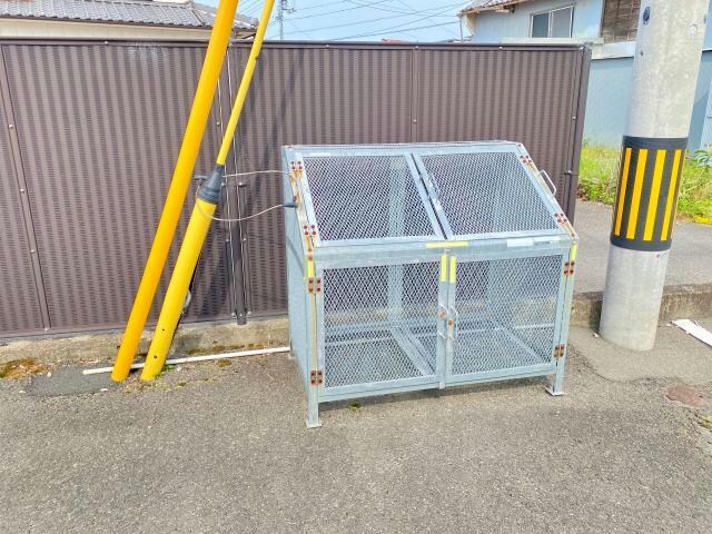 敷地内ゴミ置場 サンクレール