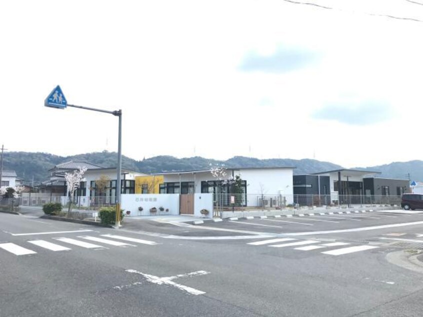 石井町立石井幼稚園(幼稚園/保育園)まで1216m※園舎が新しくなりましたよ☆ セレノ・カーサＣ