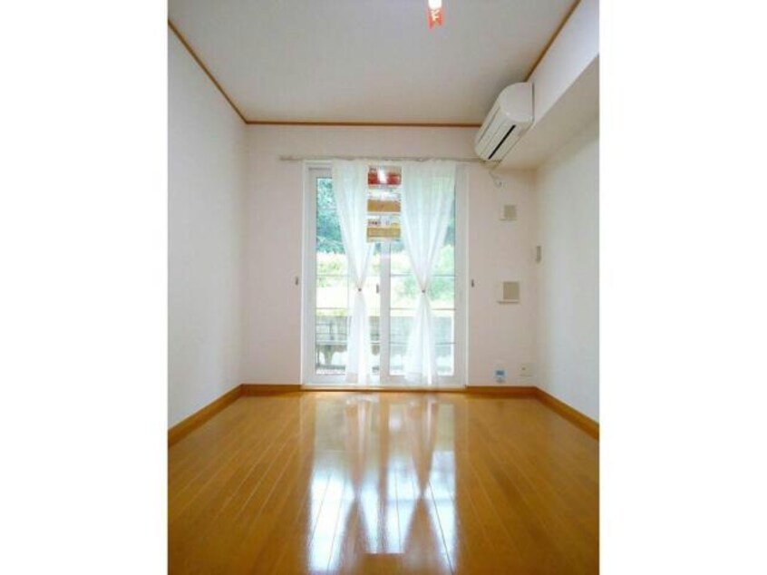  パークサイド前山Ｂ