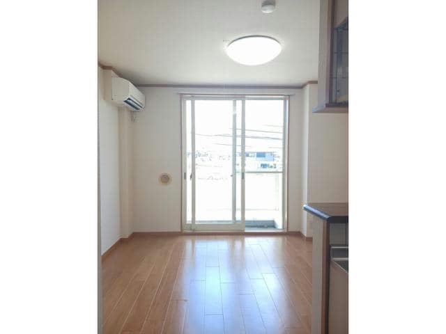  サンピアス江川