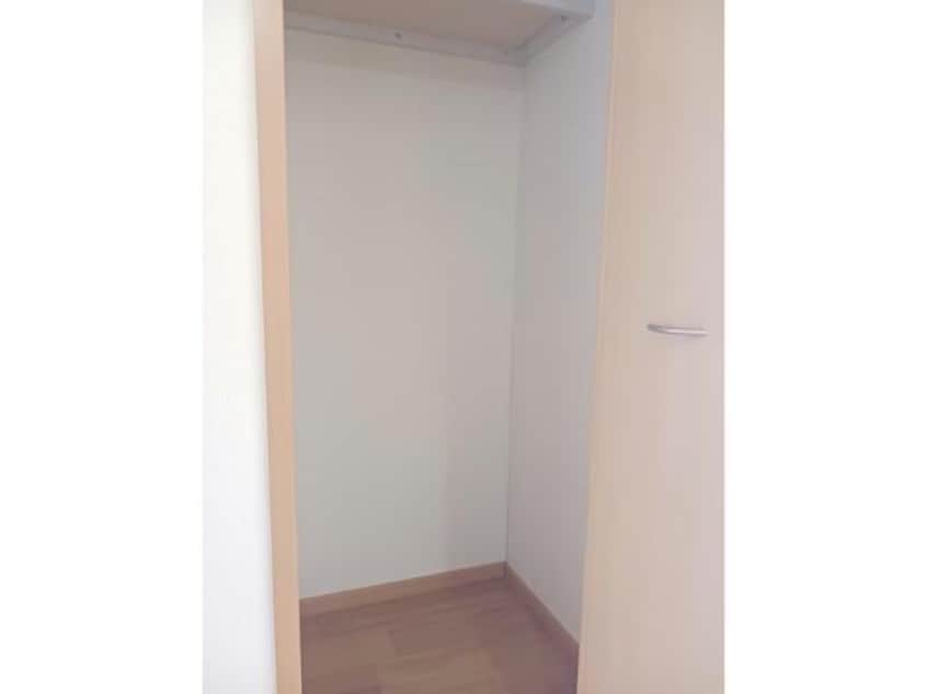  サンピアス江川