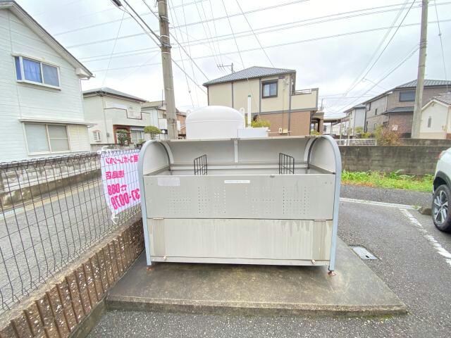 敷地内ゴミ置き場 リバーサイド本条