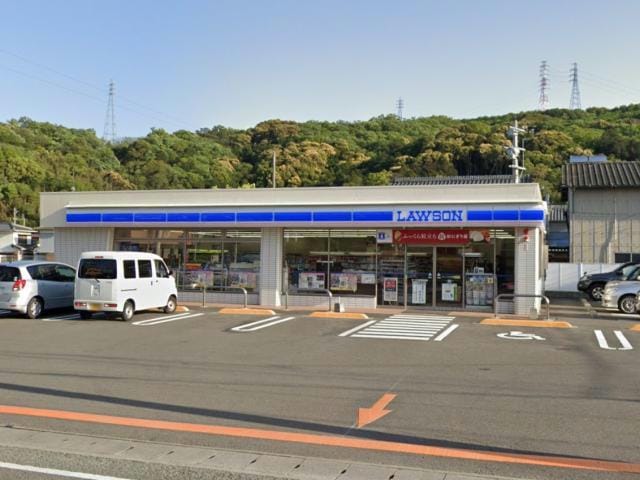 ローソン石井町白鳥店(コンビニ)まで731m リバーサイド本条