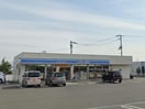 ローソン徳島国府町桜間店(コンビニ)まで2020m サンリットA