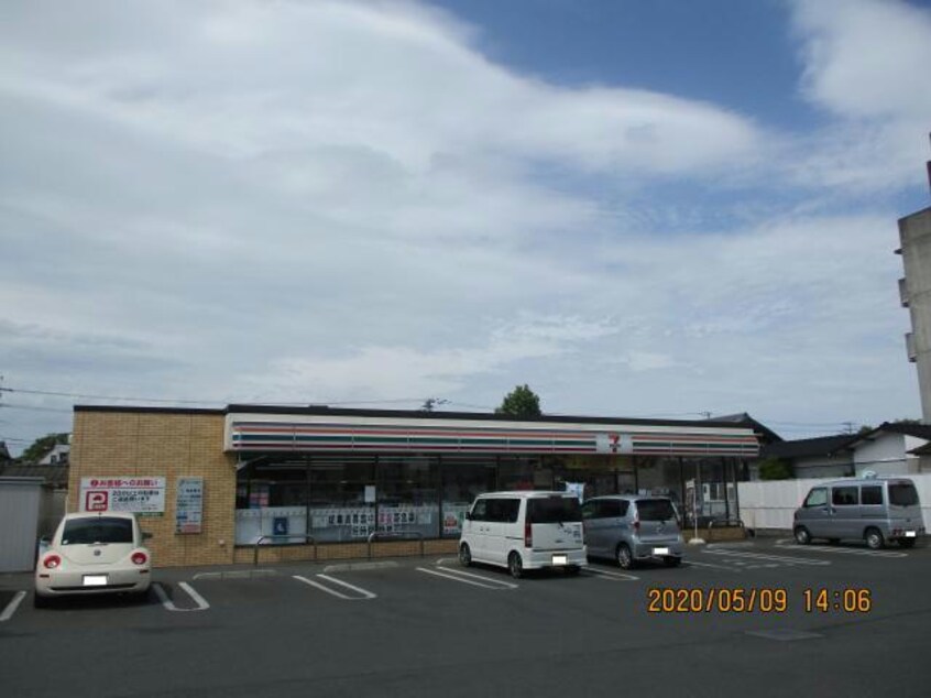セブンイレブン徳島国府町府中店(コンビニ)まで1269m メゾン・エスポワール