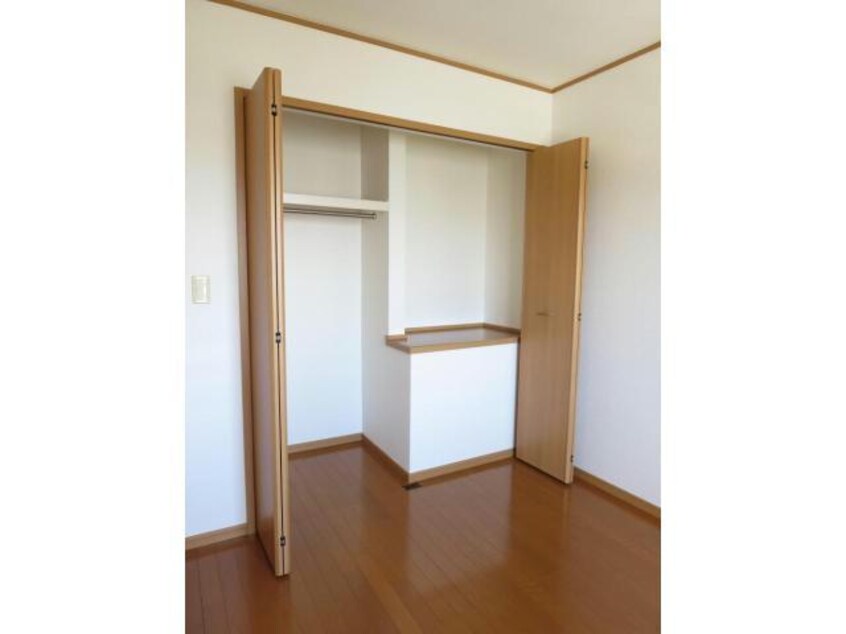  シャン・ドゥ・フルール（名東町）