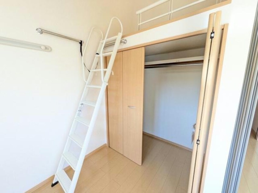  アクシス南島田　D