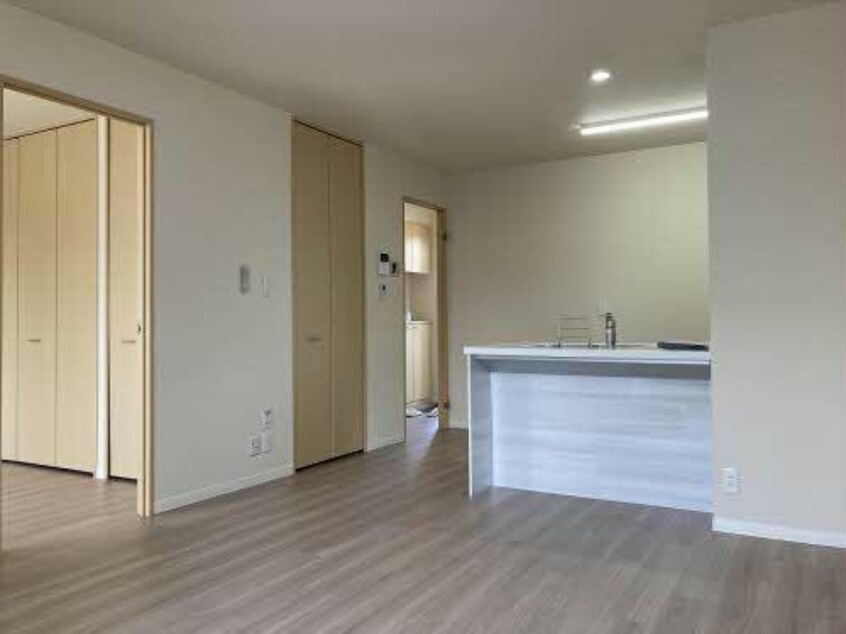  ハイネス国府　Ｂ