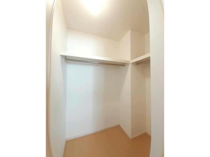  ラ・ゴロンドリーナ　B