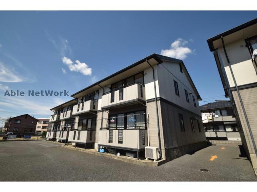  ロイヤルガーデン田中