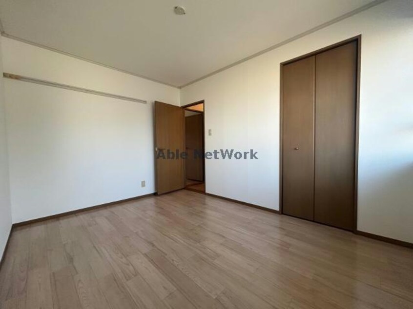  ロイヤルガーデン田中