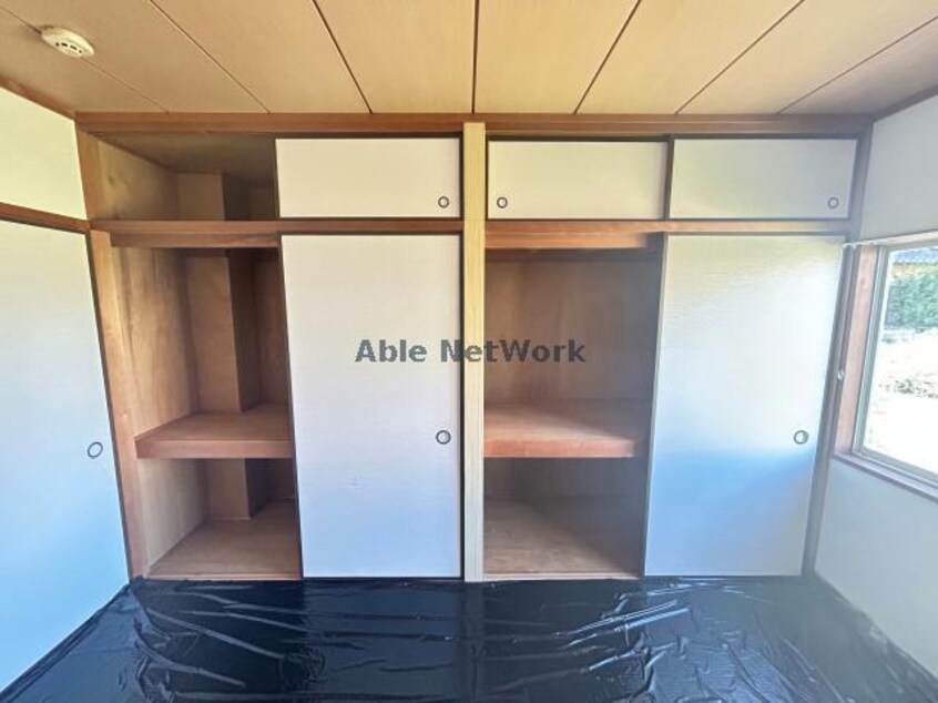 和室6帖の押入 スターガーデン力長