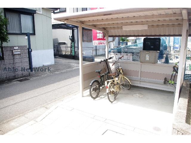 駐輪場 メゾン・ボヌール