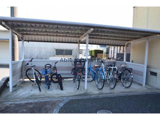 駐輪場 Espoir