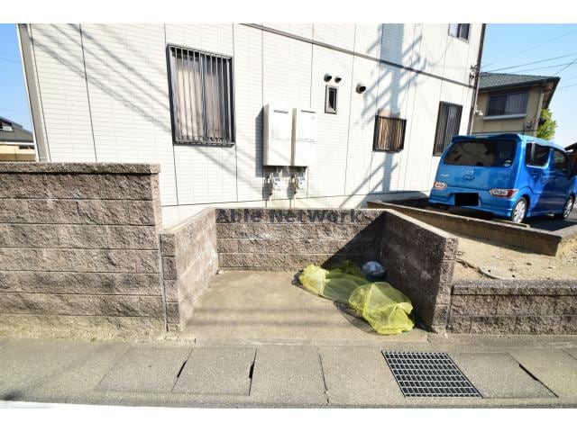 敷地内ゴミ置き場 Espoir