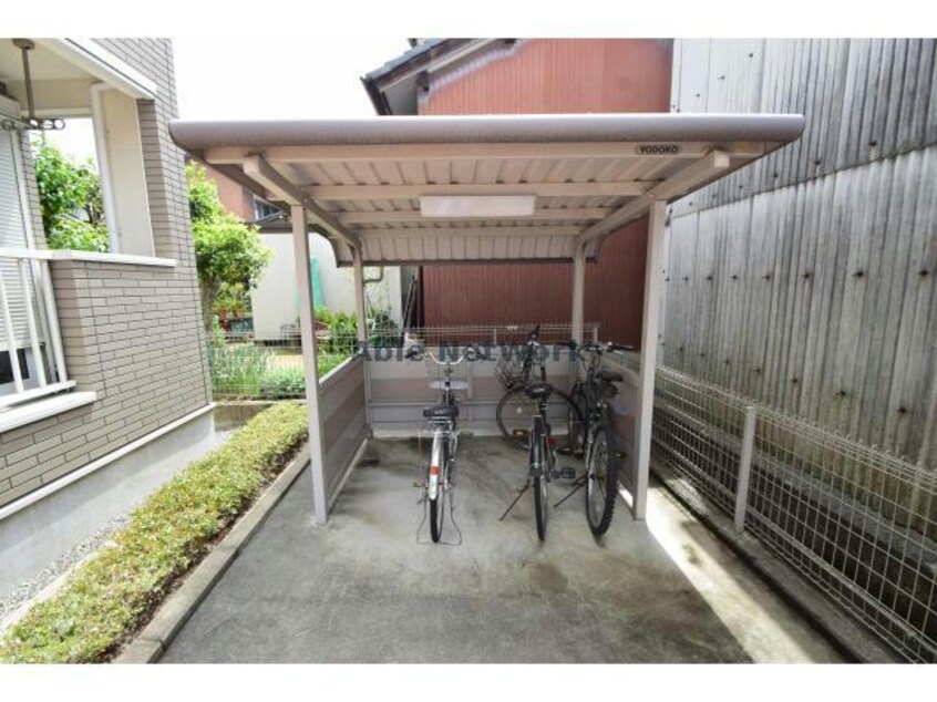 駐輪場 ネオ・ステージ