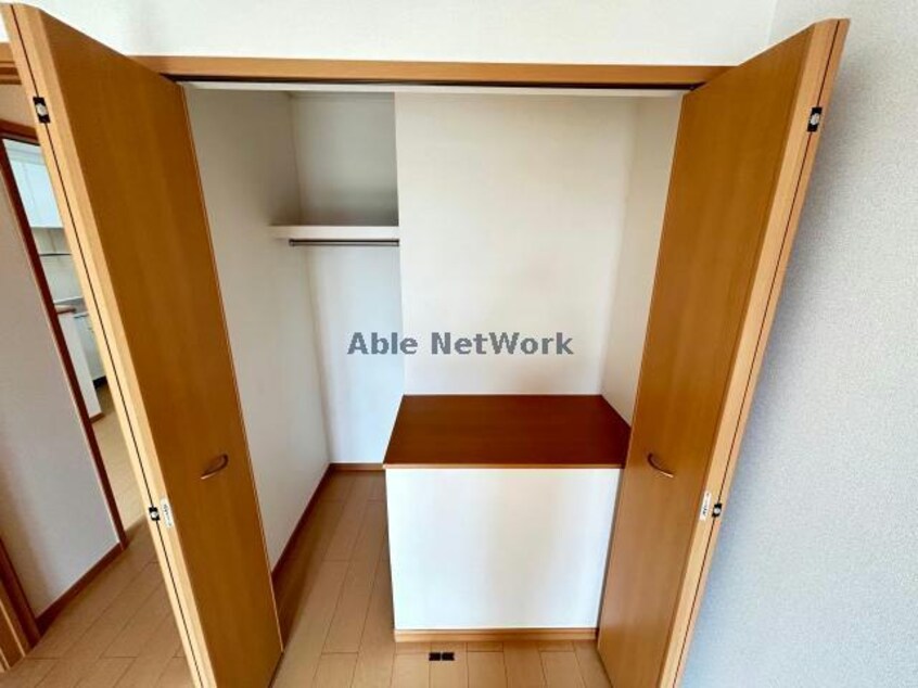 洋室のクローゼット アメノカーサ