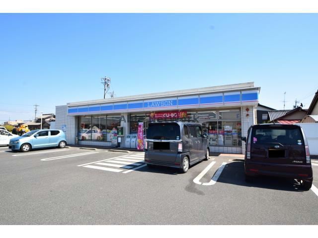 ローソン江南団地南店(コンビニ)まで986m プルメリア