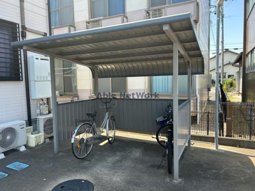 駐輪場 アベニール十六田