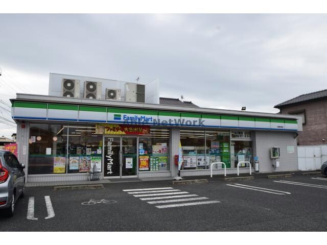 ファミリーマート扶桑柏森店(コンビニ)まで845m アメニティハイツサワキ