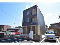 スカイ　イースト