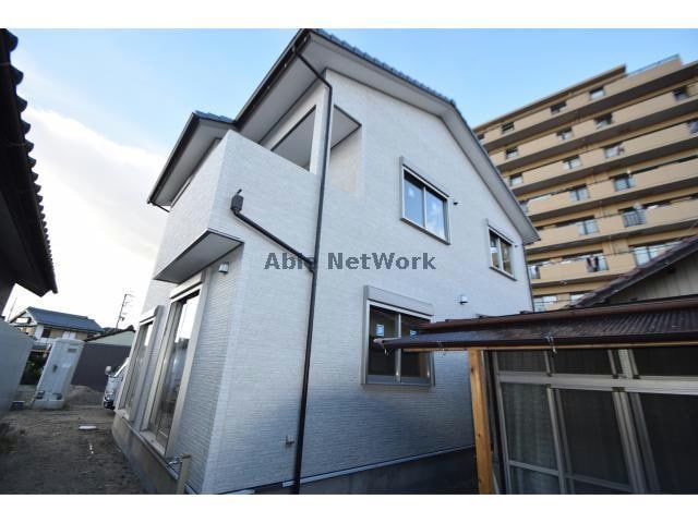  尾崎町上田貸家（北棟）