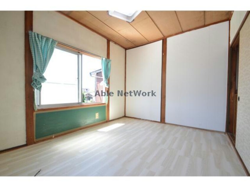  高屋町後山貸家