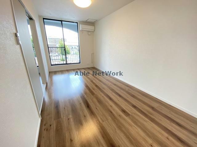 同物件他号室の写真です Sunface street