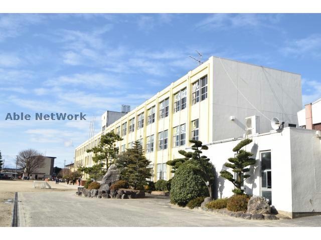 江南市立古知野南小学校(小学校)まで330m ベルメゾン江南