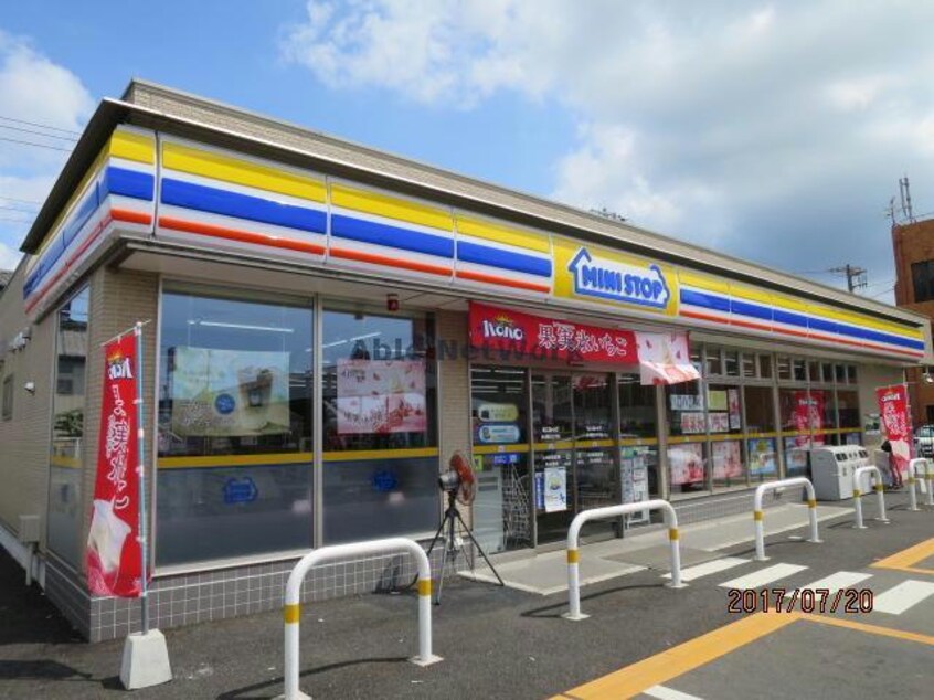ミニストップ木更津小浜店(コンビニ)まで107m アズミナティ