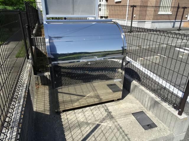 ゴミステーション ルミネス