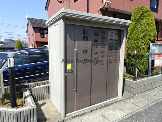 ゴミステーション エレガンスヴィラⅢ