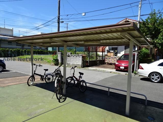  フロンティエール西館