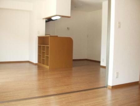  ヒルサイドコート弐番館