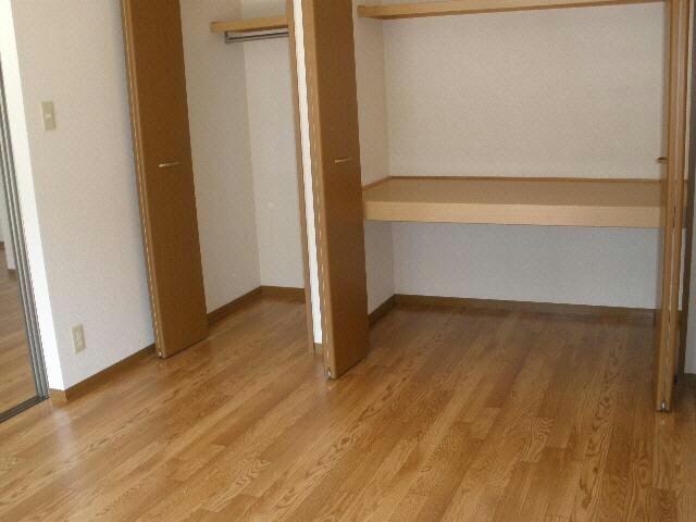  ヒルサイドコート弐番館