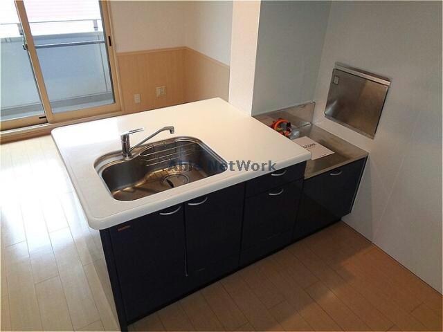  ルヴァンコート弐番館