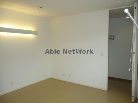  comorebi　コモレビ