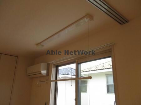 室内物干し comorebi　コモレビ