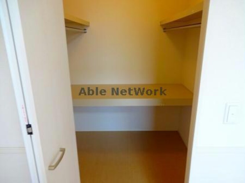 ウォークインクローゼット オルテンシアA