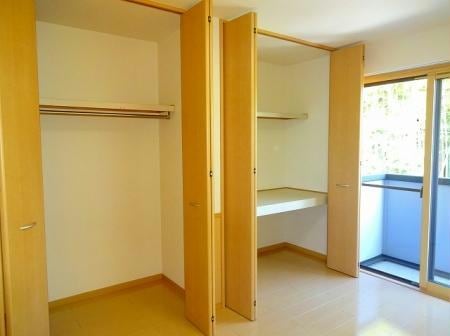  サンヴィラージュＤ