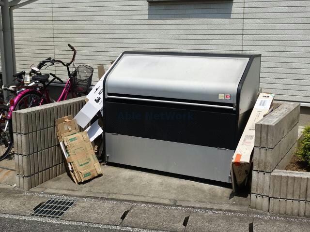 ゴミステーション グランドソレイユⅠ