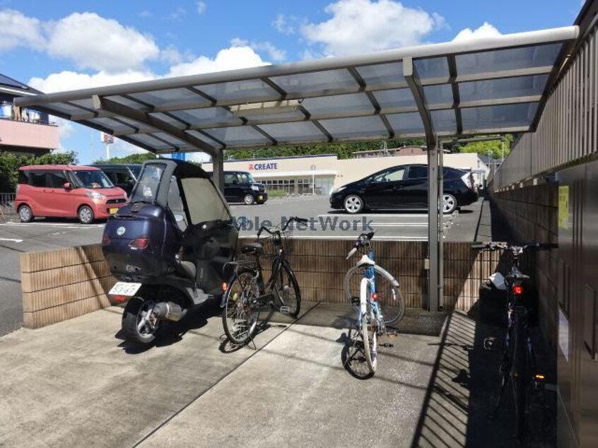  エルヴィータ東館